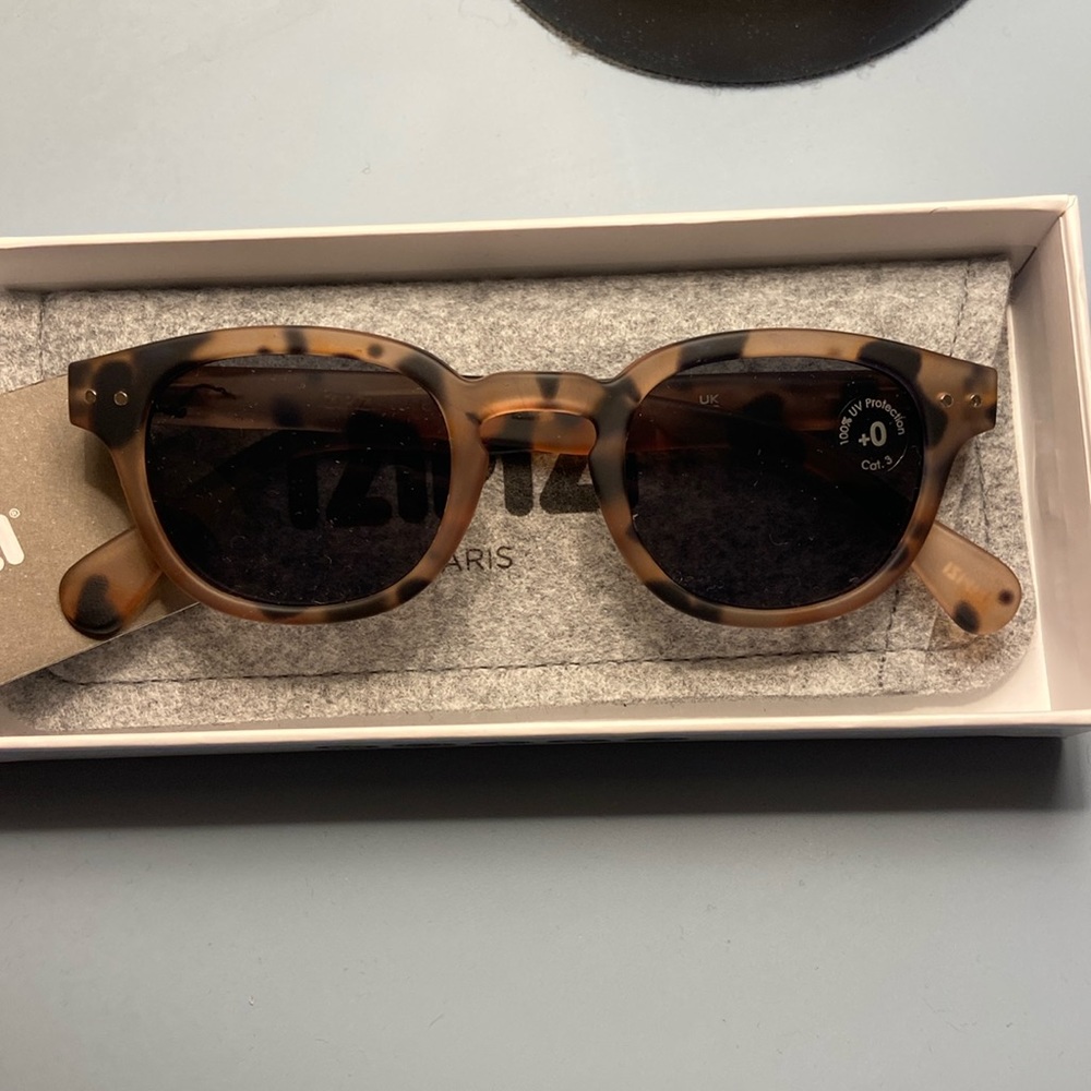 Izipizi #C Sunglasses in Light Tortoise